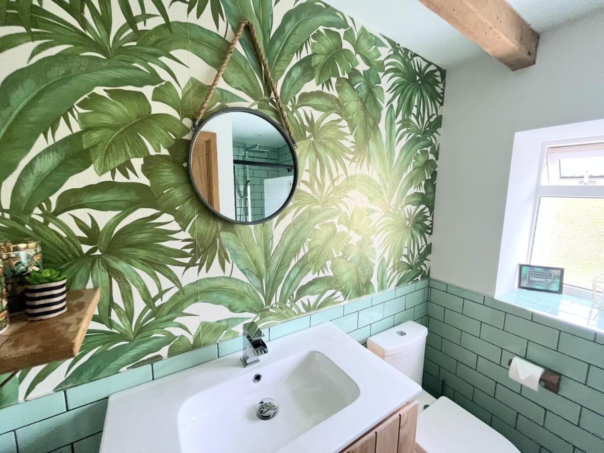 The Little Cottage By Truabode Holiday Lets & Short Lets Newquay - Parking, Wifi & Pet Friendly Brauneberg Exterior photo